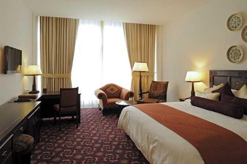 Dushanbe Serena Hotel Pokoj fotografie