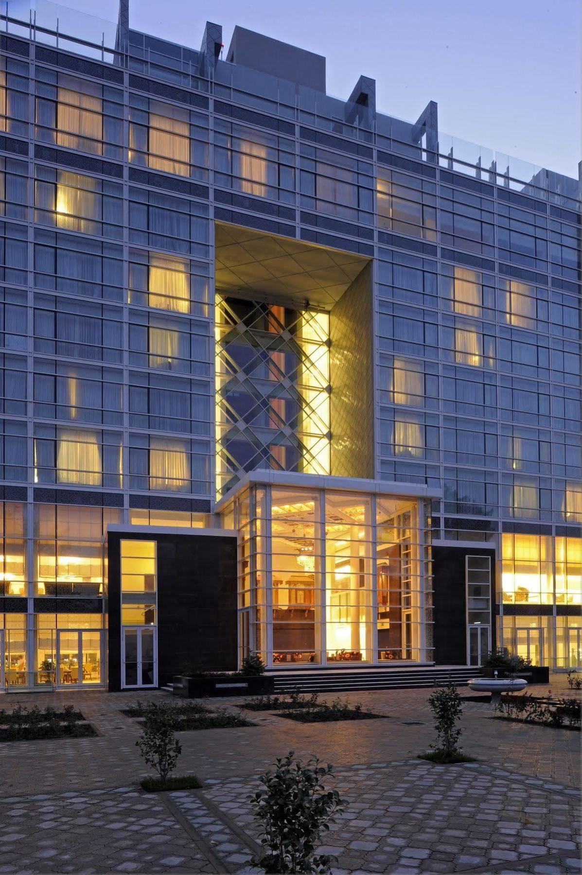 Dushanbe Serena Hotel Exteriér fotografie