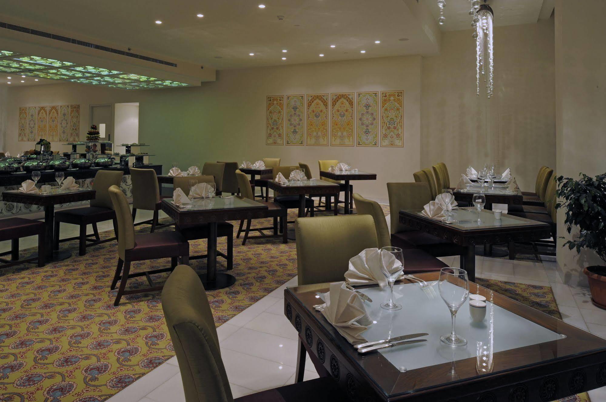 Dushanbe Serena Hotel Exteriér fotografie